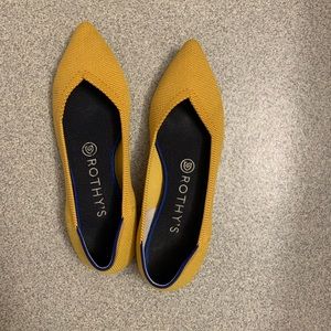 Rothy’s 7.5 pointy toe flats